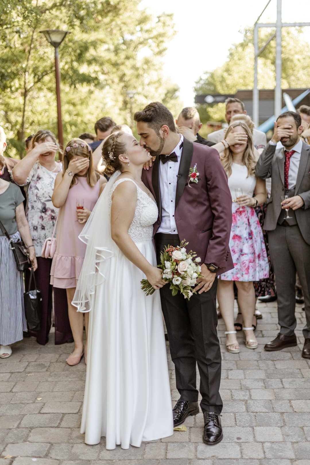 Dorina Bögre Wedding Photographer