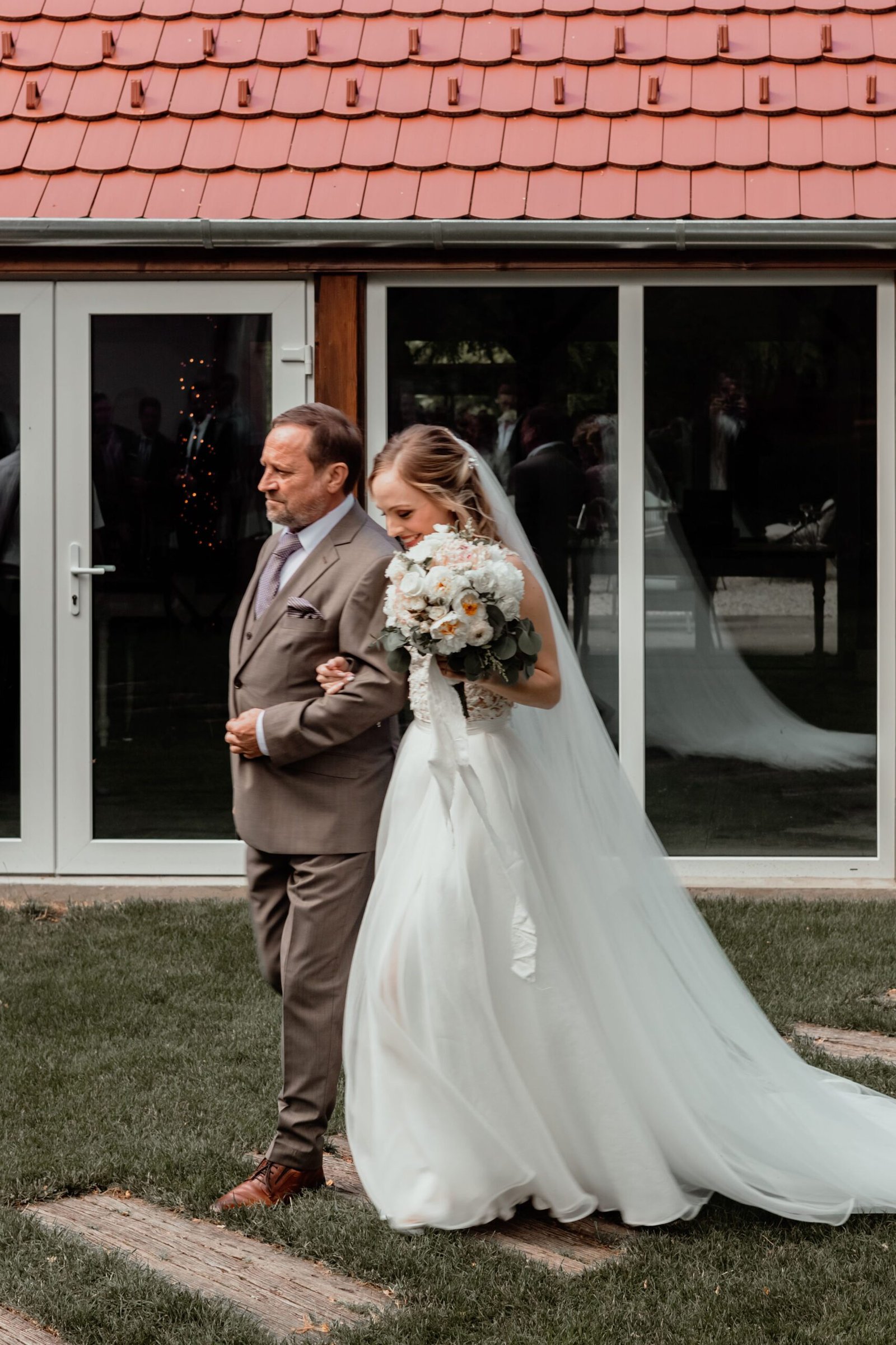 Dorina Bögre Wedding Photographer