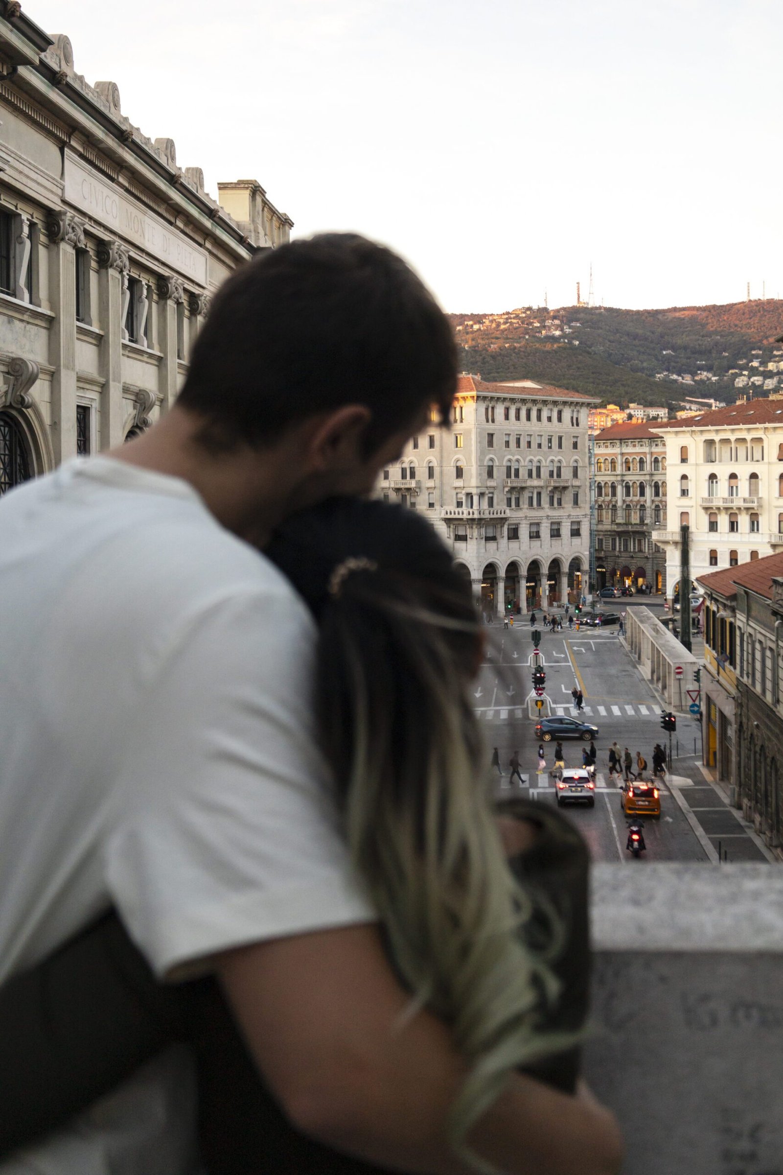 Dorina Bögre Couple Photoshoot and Engagement Photographer