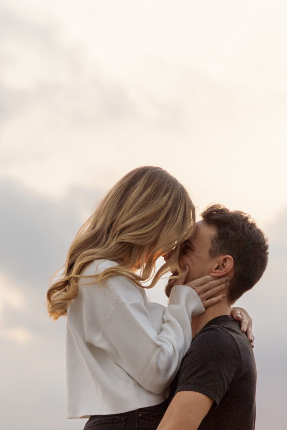 Dorina Bögre Couple Photoshoot and Engagement Photographer